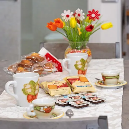 Casa Aurora Специя